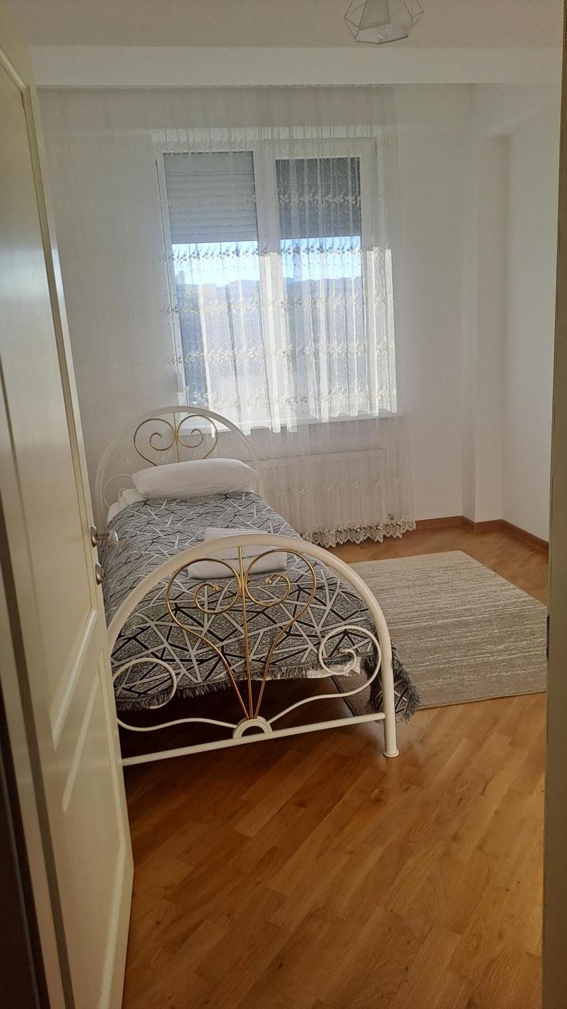 Аэропорт-Номера 24/24 . Leilighet Chisinau Rom bilde